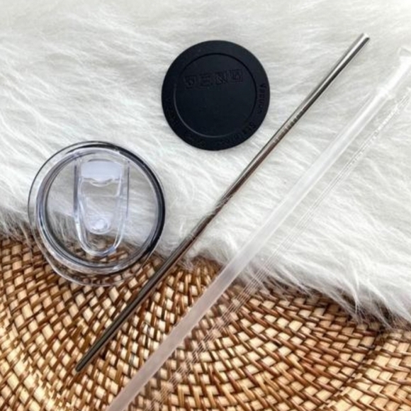 (1) Fall Gnome Tumbler, Autumn Tumbler - Picture 2 of 4